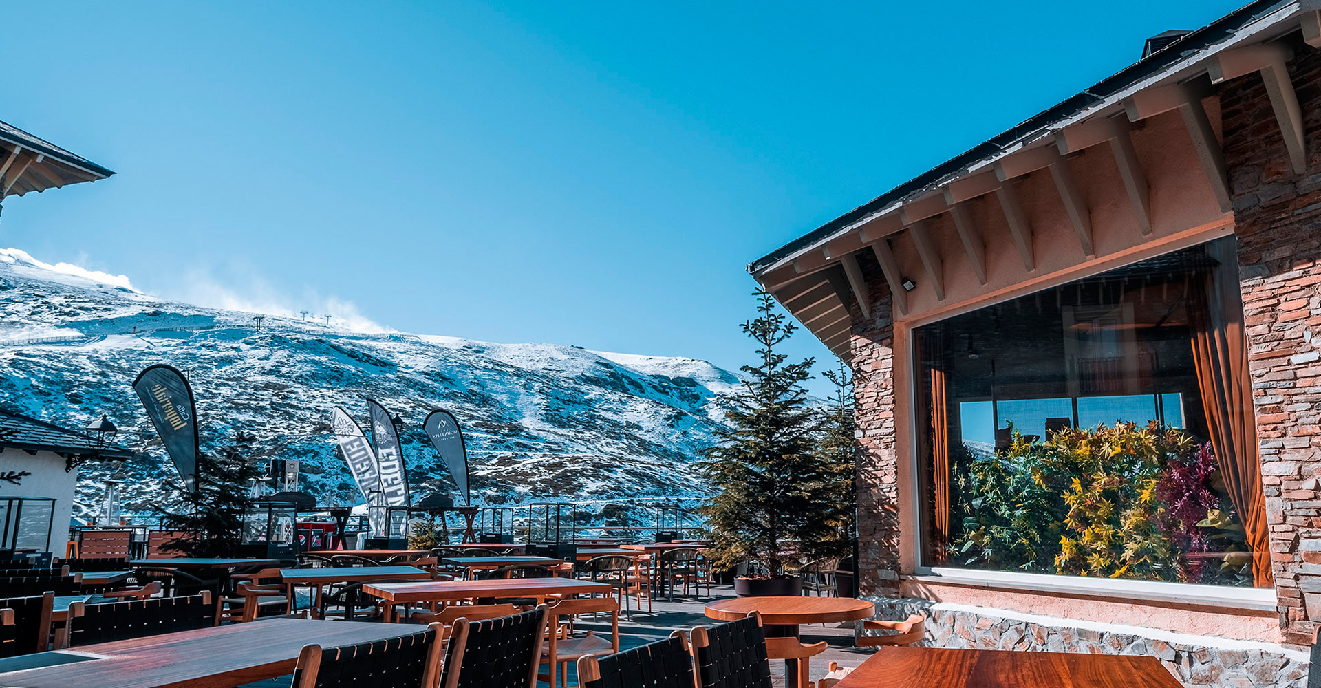 The Mountains Hotel ****