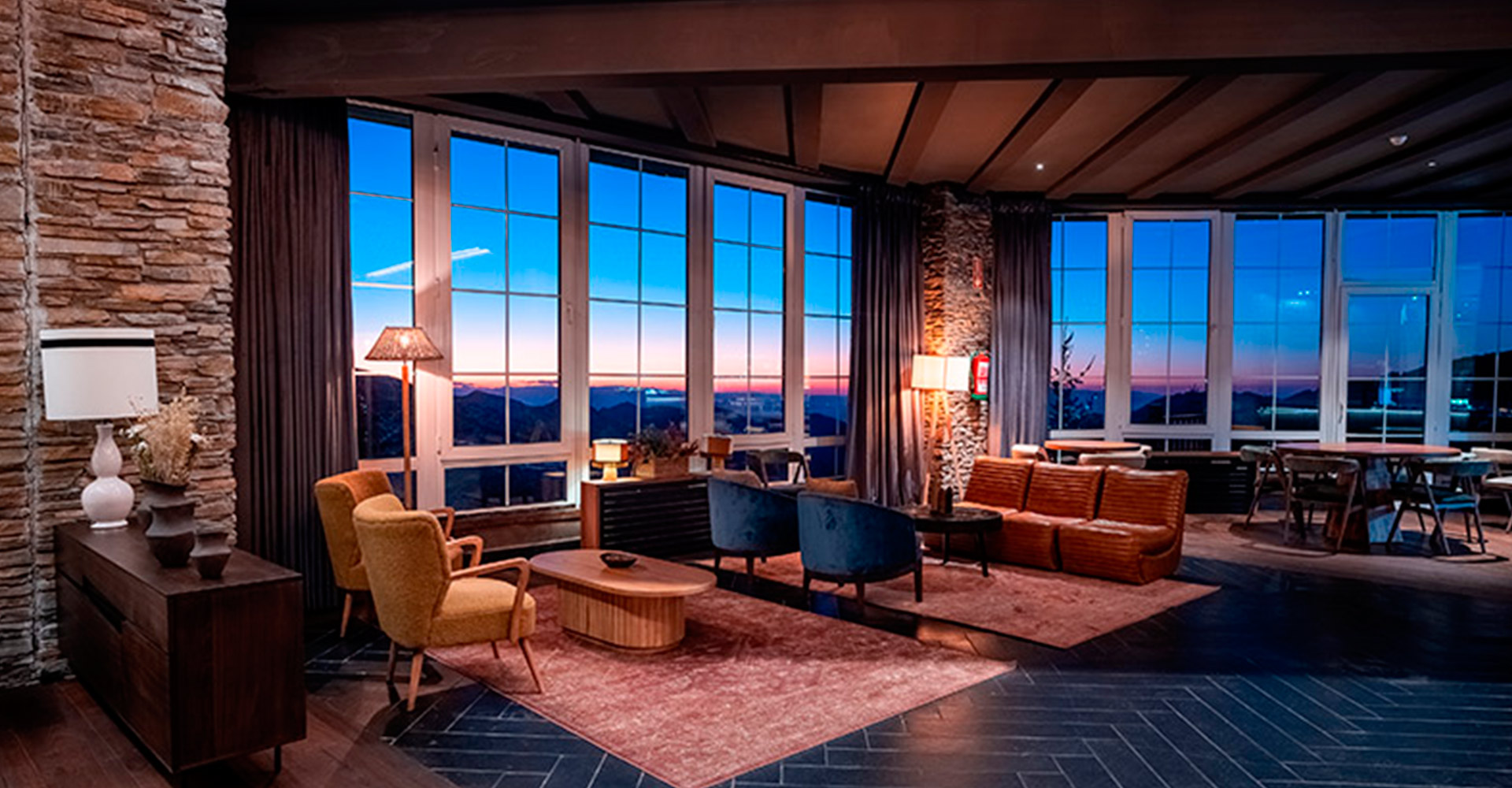 The Mountains Hotel ****